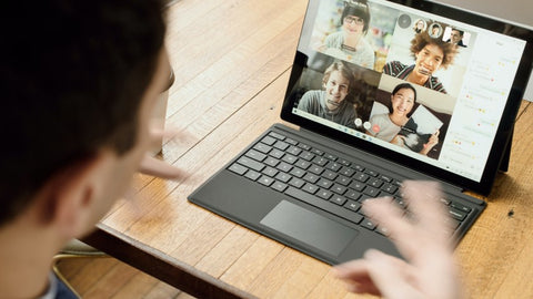 通話ができるイヤホンの仕組みとは?5つの選び方も紹介