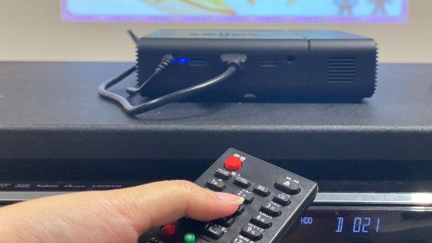 プロジェクターをテレビ代わりにする接続方法とメリット・デメリット